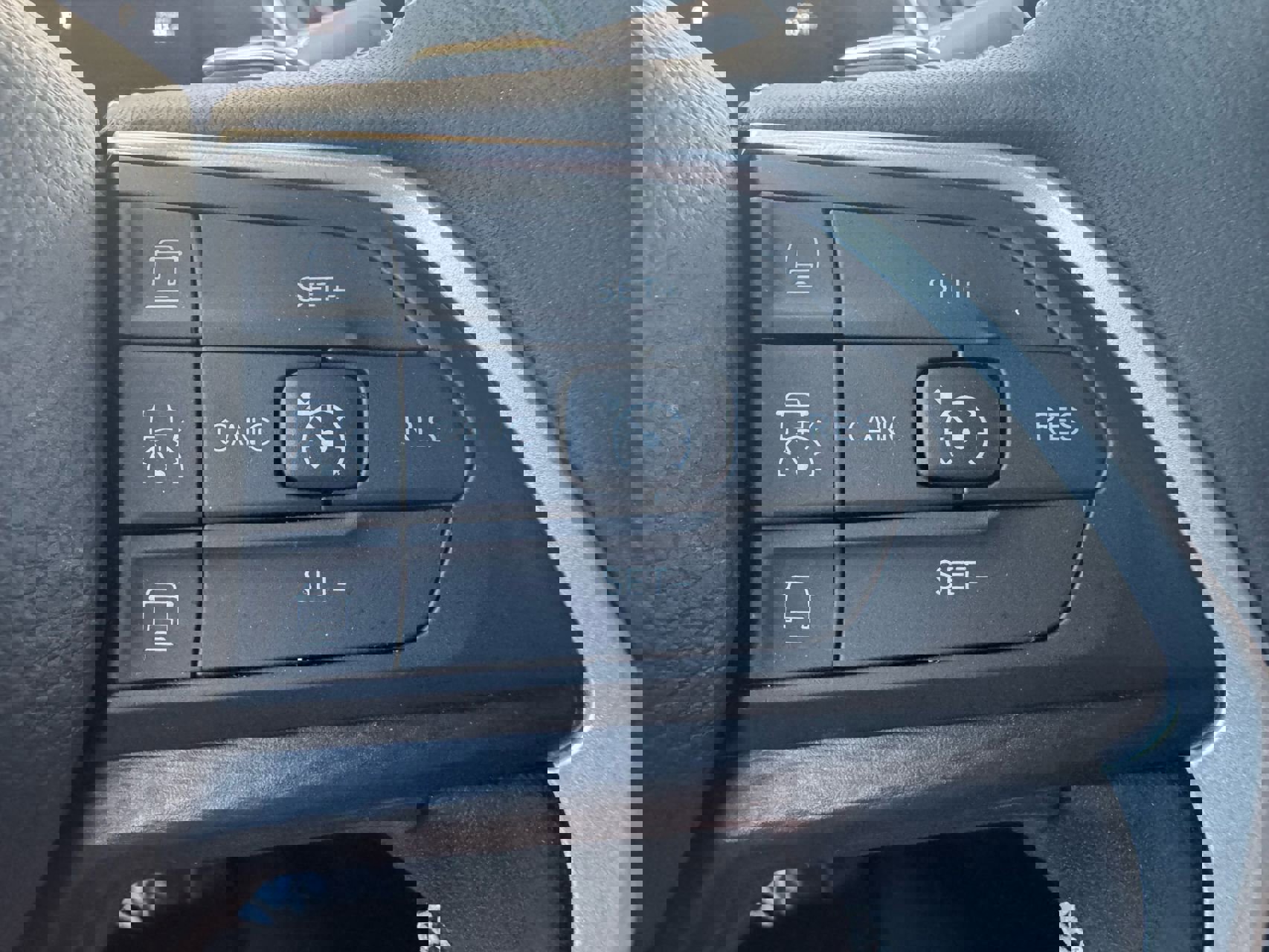 Used 2023 Jeep Grand Cherokee L Laredo image 20