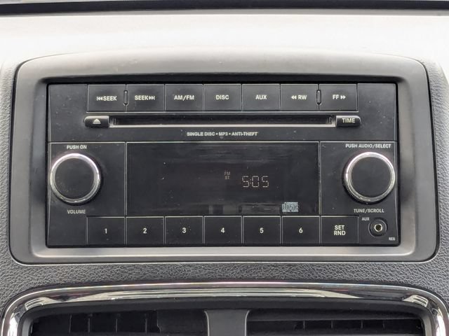 Used 2013 Dodge Grand Caravan SXT w/ Rear Park Assist Pkg FWD image 23