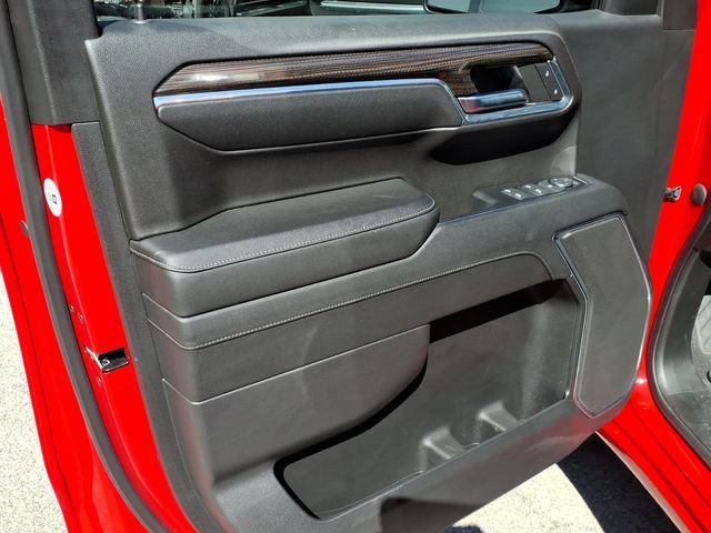 Used 2023 Chevrolet Silverado 1500 LT AWD/4WD image 17