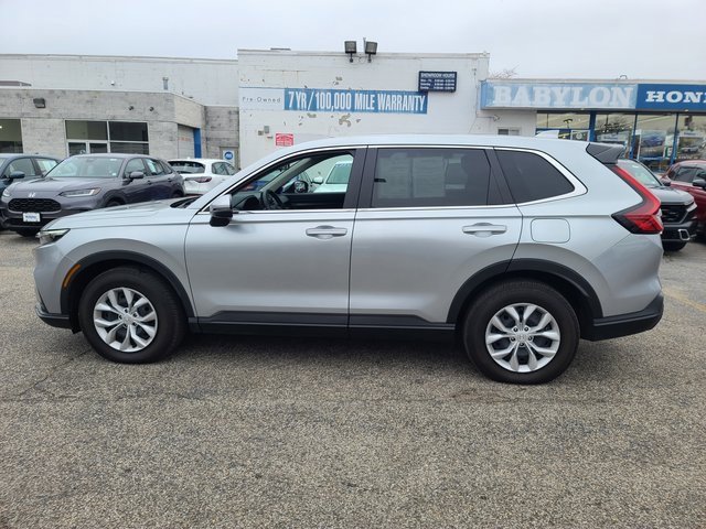 Used 2025 Honda CR-V LX image 2