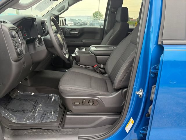 Used 2023 Chevrolet Silverado 1500 Custom AWD/4WD image 9