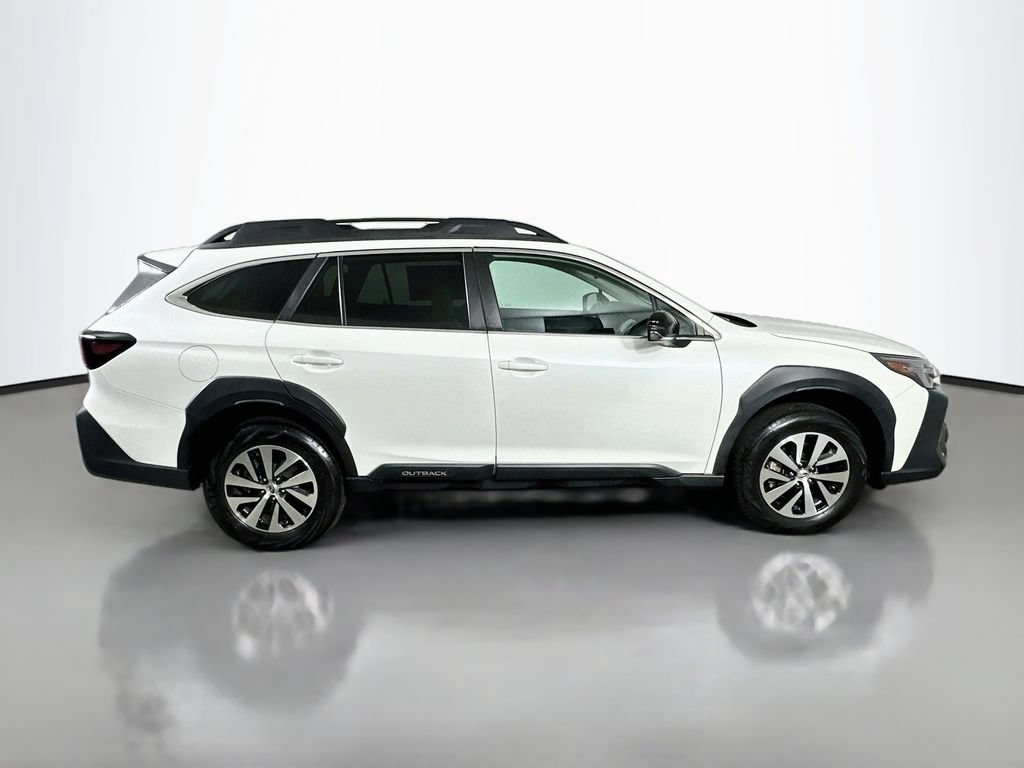 Used 2024 Subaru Outback Premium AWD/4WD image 7