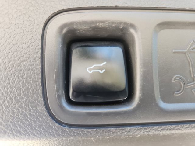 Used 2019 Ford Expedition Max XLT w/ Equipment Group 202A RWD image 6