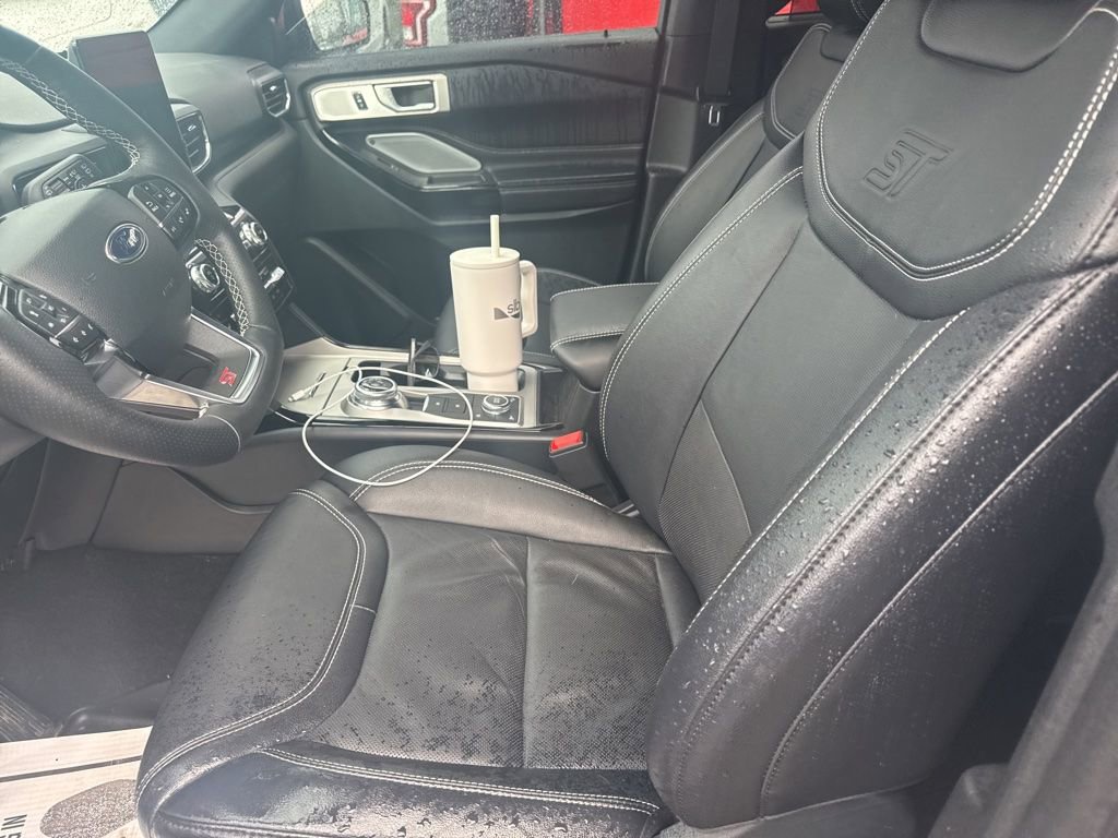 Used 2024 Ford Explorer ST w/ Equipment Group 401A image 8