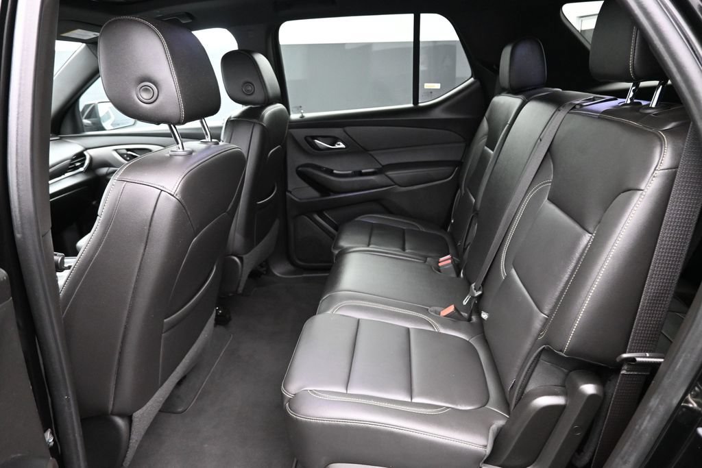 Used 2023 Chevrolet Traverse LT w/ LT Premium Package AWD/4WD image 13