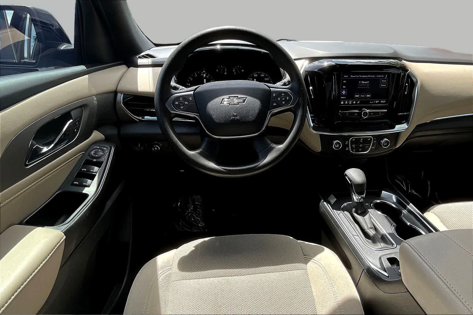 Used 2023 Chevrolet Traverse LS w/ Midnight/Sport Edition FWD image 6