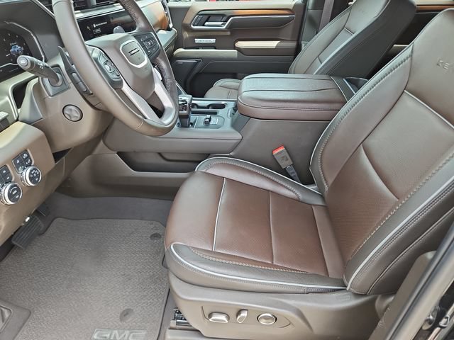 Used 2025 GMC Sierra 1500 Denali w/ Denali Reserve Package AWD/4WD image 13