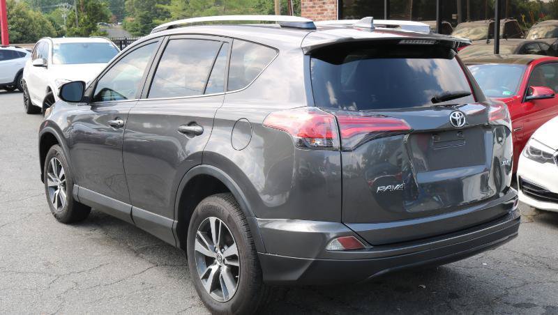 Used 2018 Toyota RAV4 XLE FWD image 5