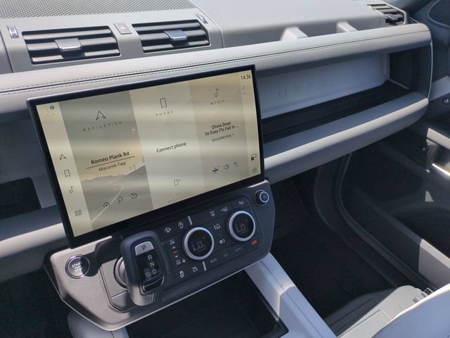 New 2026 Land Rover Defender 130 S AWD/4WD image 11