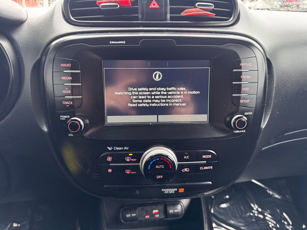 Used 2018 Kia Soul + image 23