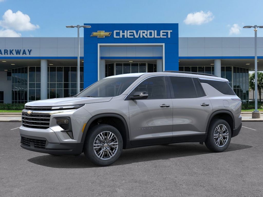 New 2026 Chevrolet Traverse LT w/ Driver Confidence Package FWD image 2