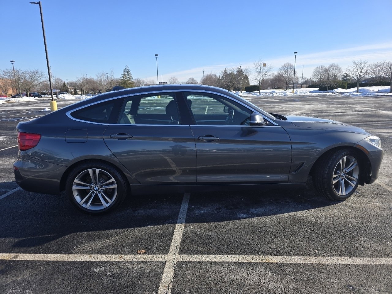 Used 2017 BMW 330i Gran Turismo xDrive image 21