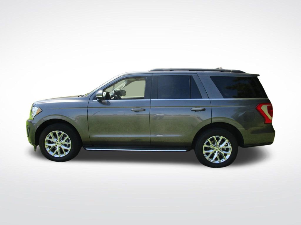 Used 2021 Ford Expedition XLT RWD image 3