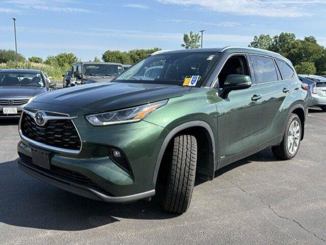 Used 2023 Toyota Highlander Limited AWD/4WD image 6