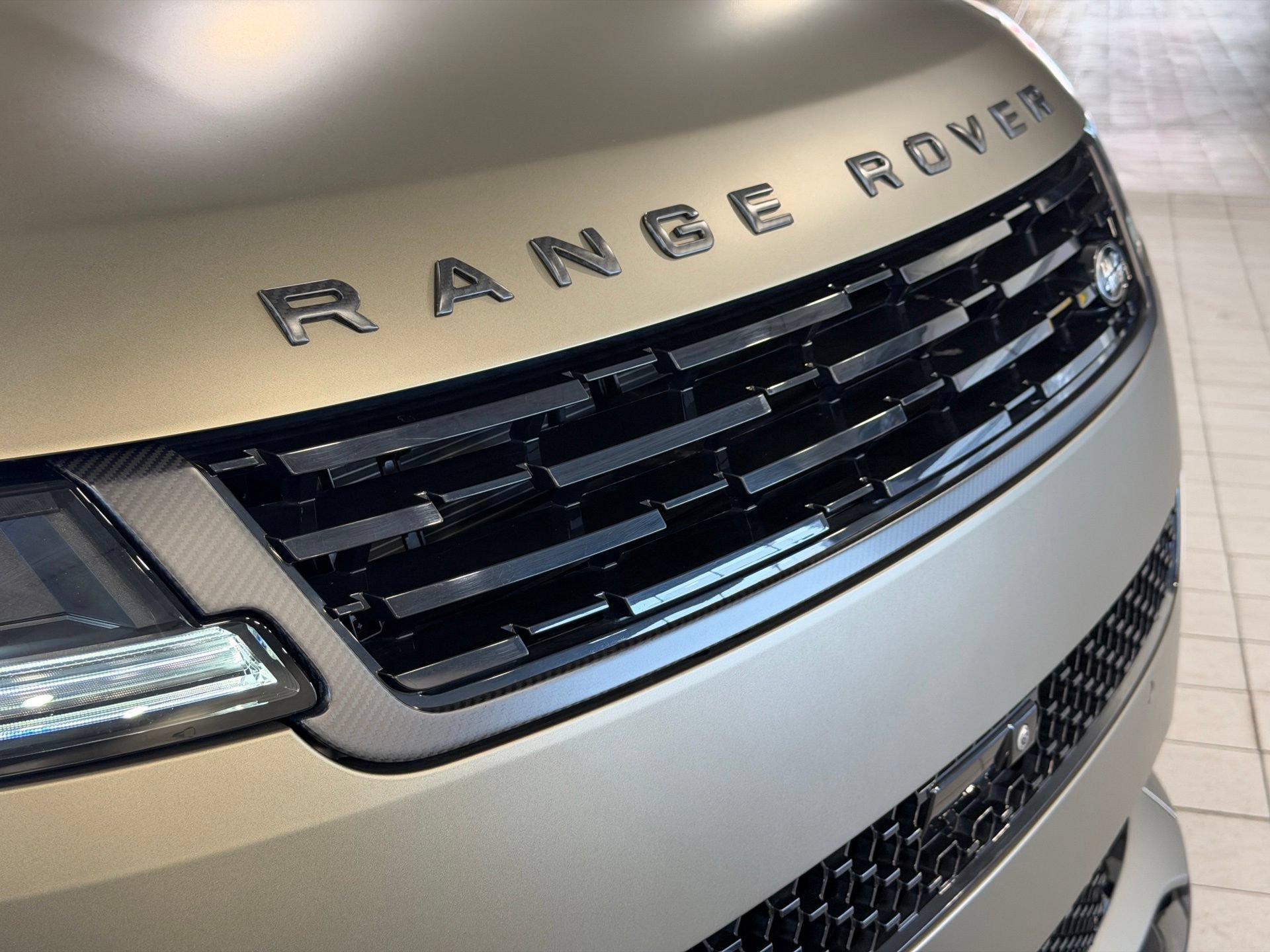 Certified 2024 Land Rover Range Rover Sport SV Edition One Carbon Bronze AWD/4WD image 16