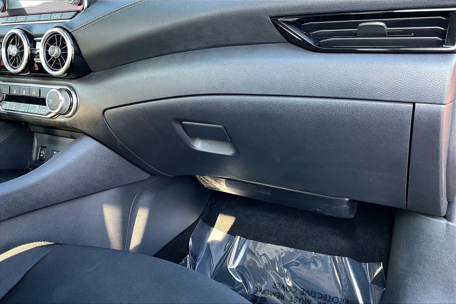 Used 2024 Nissan Sentra SV FWD image 26