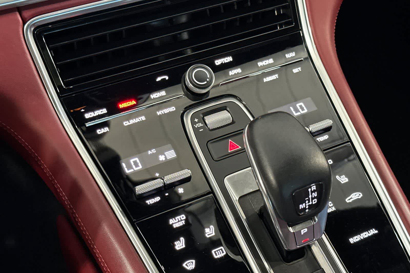 Used 2018 Porsche Panamera 4 AWD/4WD image 22