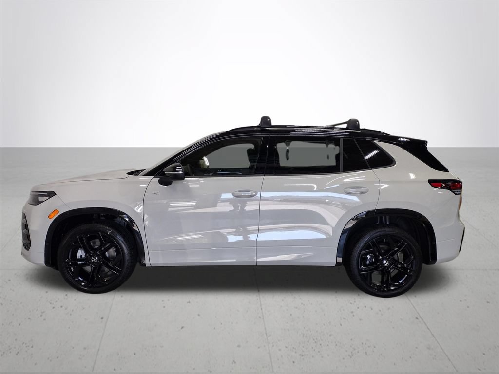New 2026 Volkswagen Tiguan SE R-Line AWD/4WD image 9