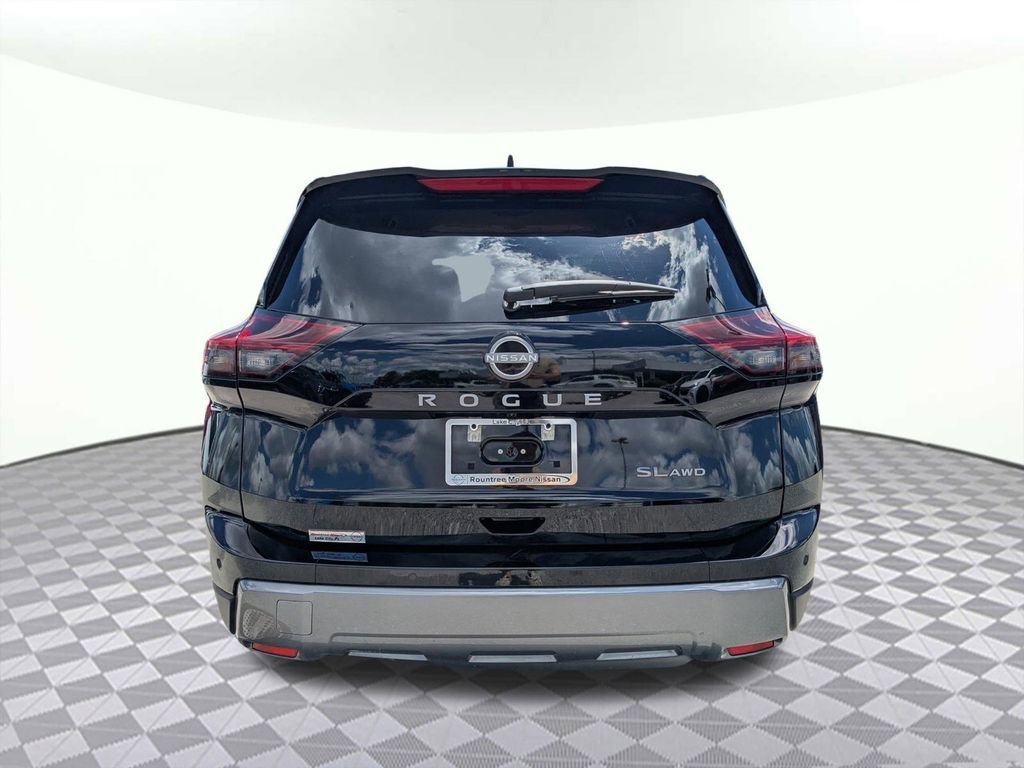 Used 2026 Nissan Rogue SL AWD/4WD image 4