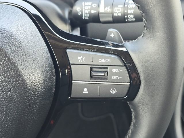 Used 2025 Honda Pilot Touring image 33