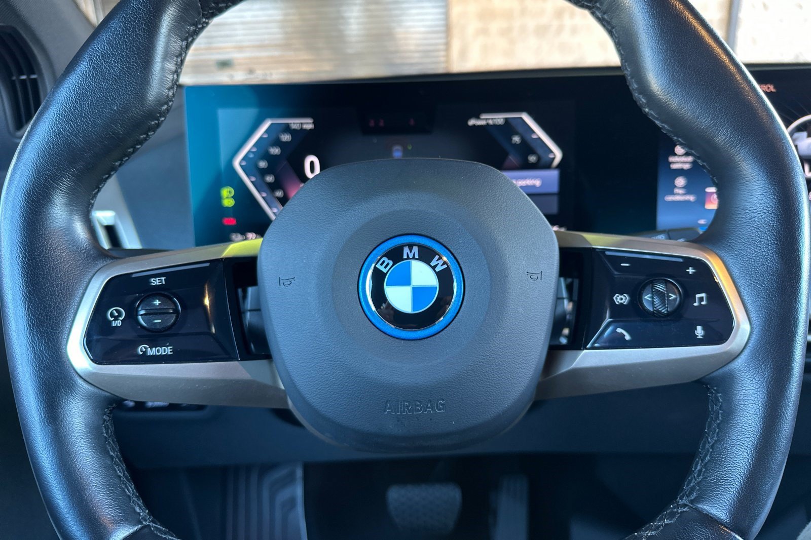 Certified 2024 BMW iX xDrive50 w/ Sport Package AWD/4WD image 31