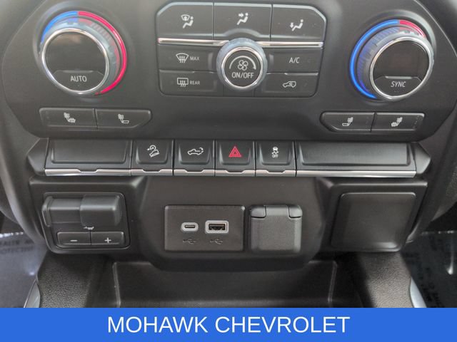 Used 2021 Chevrolet Silverado 1500 LT Trail Boss AWD/4WD image 18