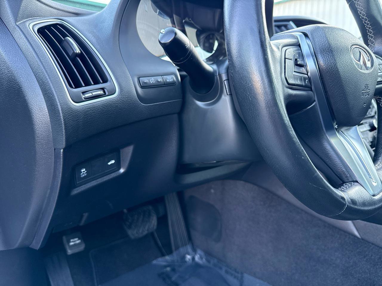 Used 2021 INFINITI Q50 Luxe w/ Seat & Sound Package image 17