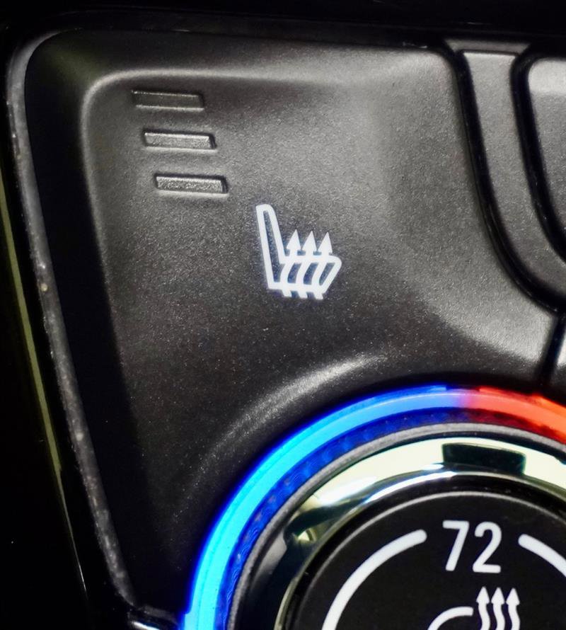 Used 2018 Buick Encore Premium image 22