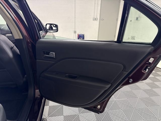 Used 2012 Ford Fusion SE image 16