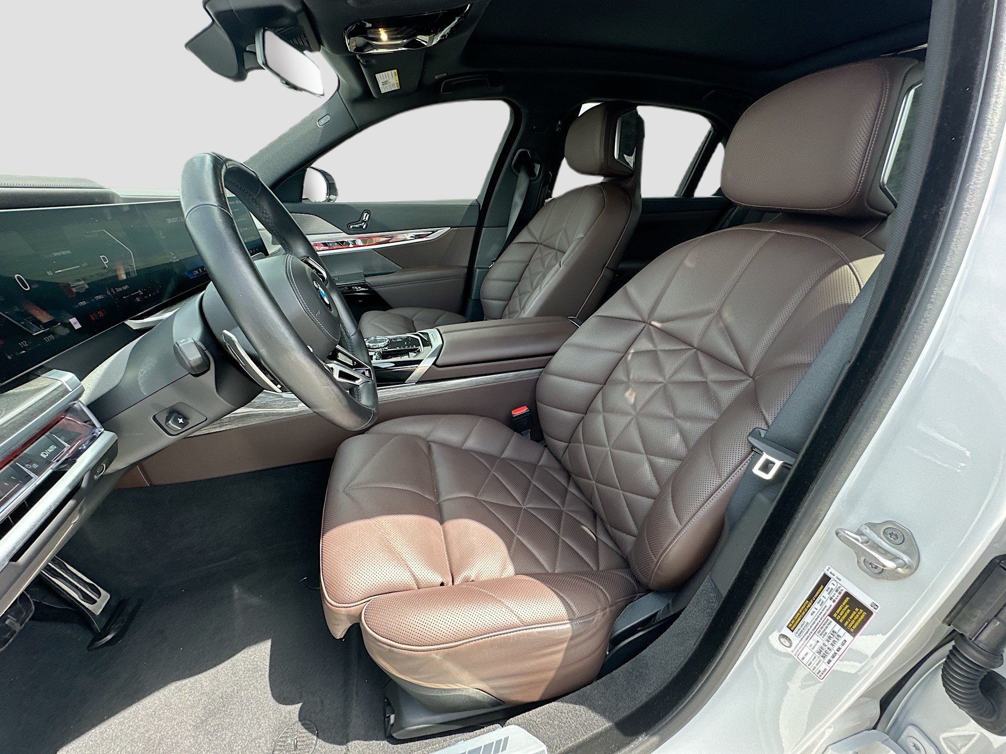 Certified 2025 BMW 740i w/ Premium Package RWD image 22