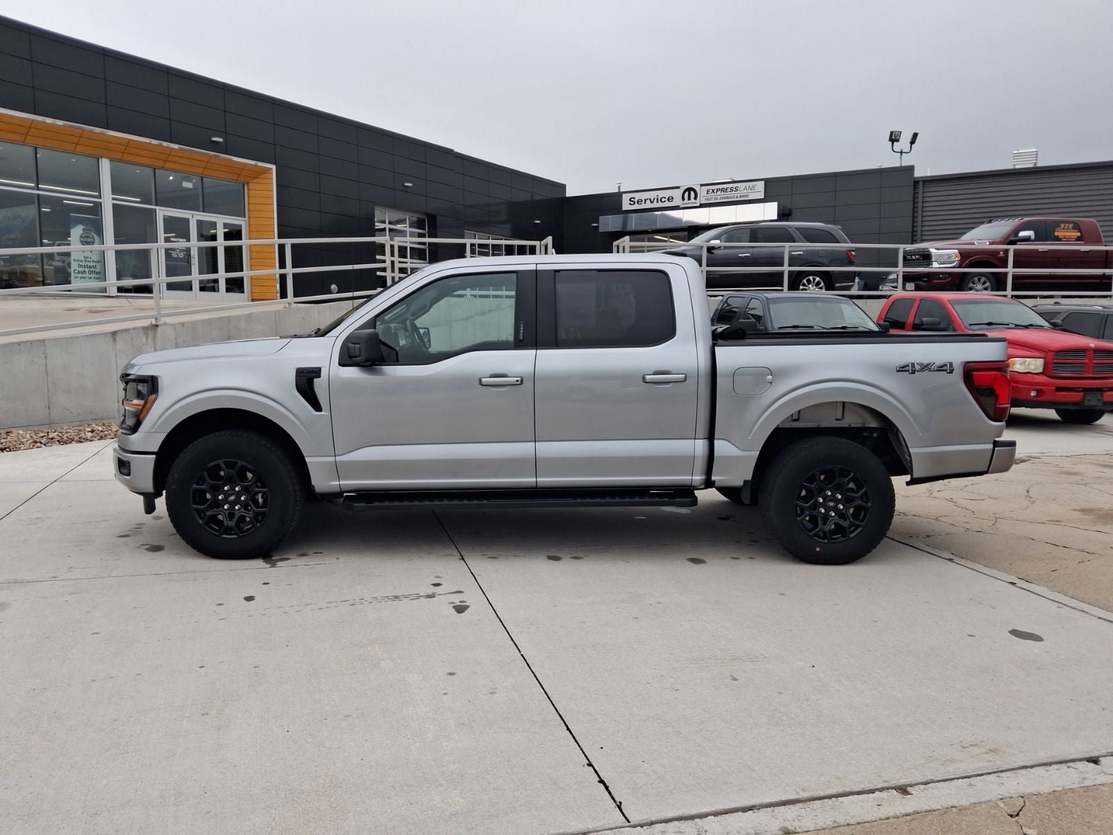 Used 2024 Ford F150 XLT w/ Tow/Haul Package AWD/4WD image 2