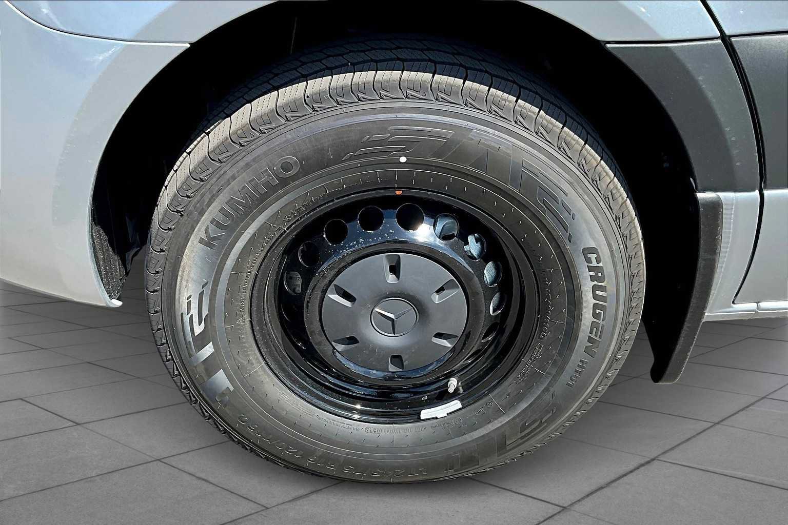 New 2025 Mercedes-Benz Sprinter 2500 image 11