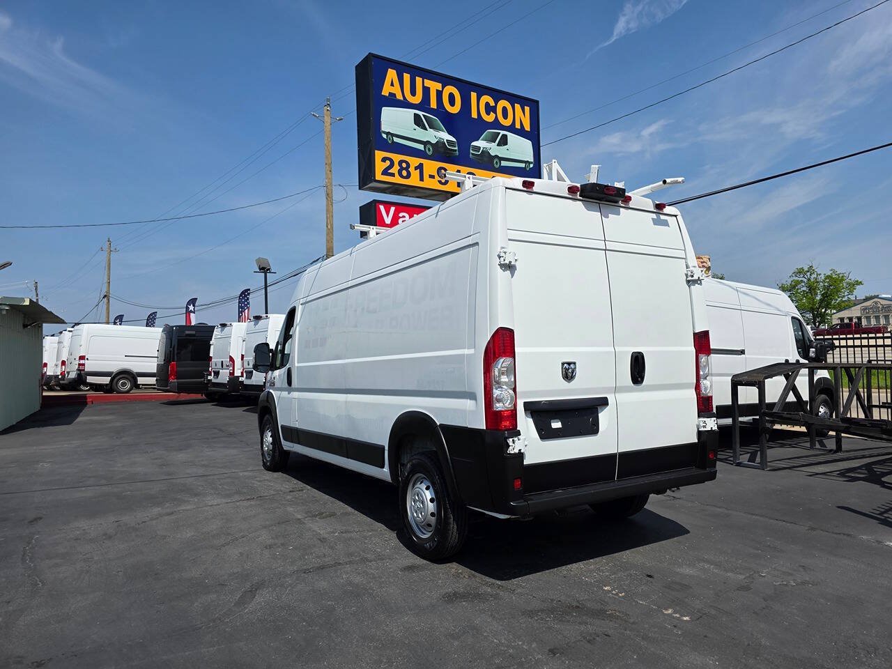 Used 2021 RAM ProMaster 2500 FWD image 2
