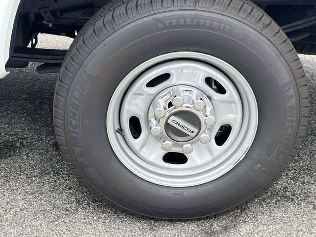 Certified 2026 Ford F250 XL w/ XL Chrome Package RWD image 12