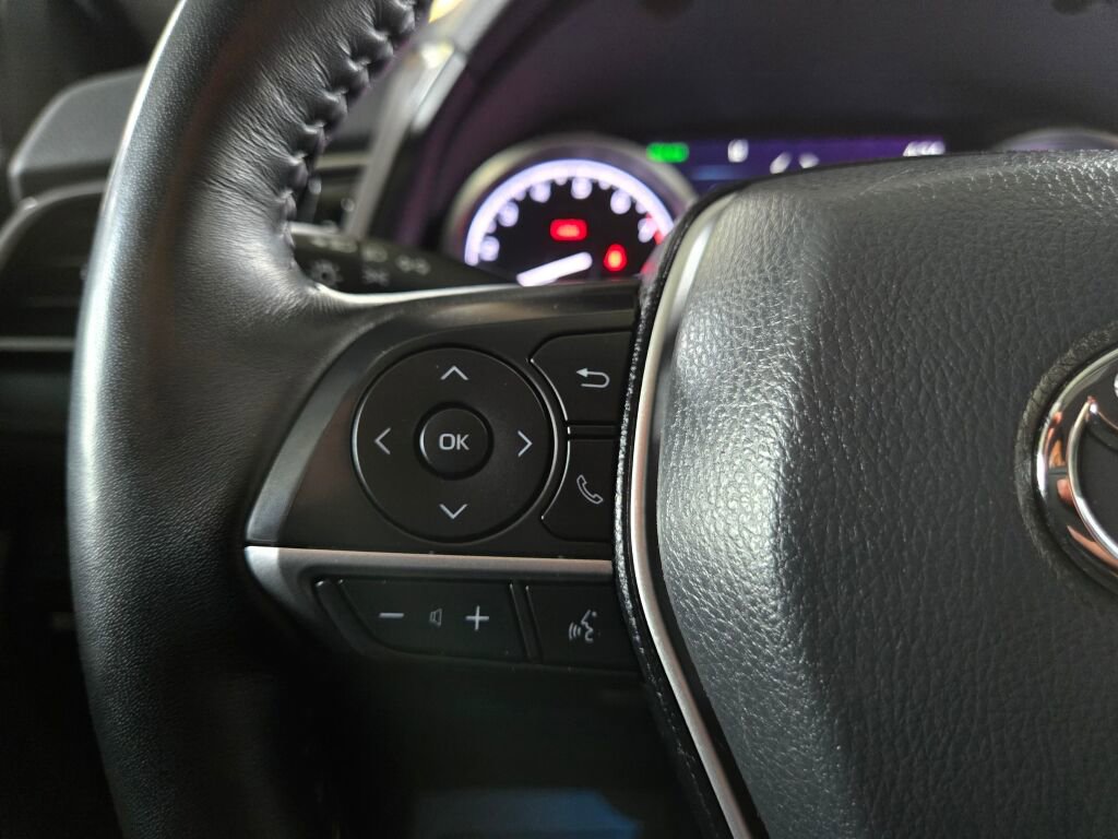 Used 2024 Toyota Camry XLE w/ Cold Weather Package image 17