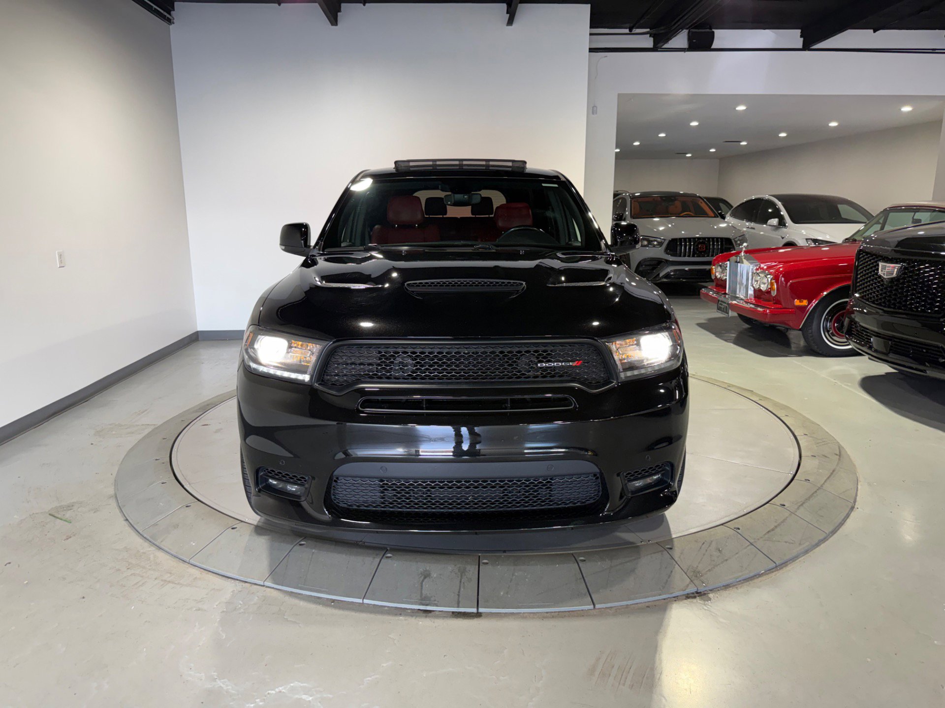 Used 2020 Dodge Durango R/T w/ Blacktop Package AWD/4WD image 6