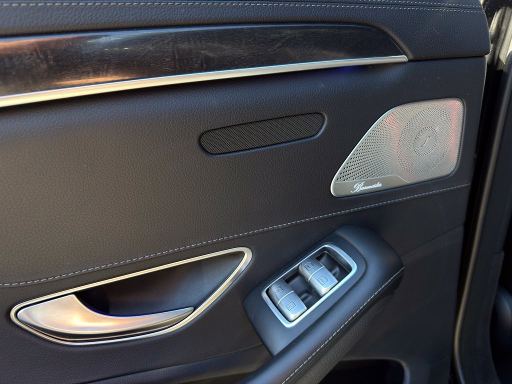 Used 2019 Mercedes-Benz S 560 Sedan image 37