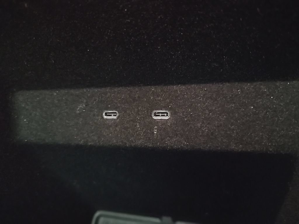 Used 2025 Rivian R1T Adventure AWD/4WD image 32