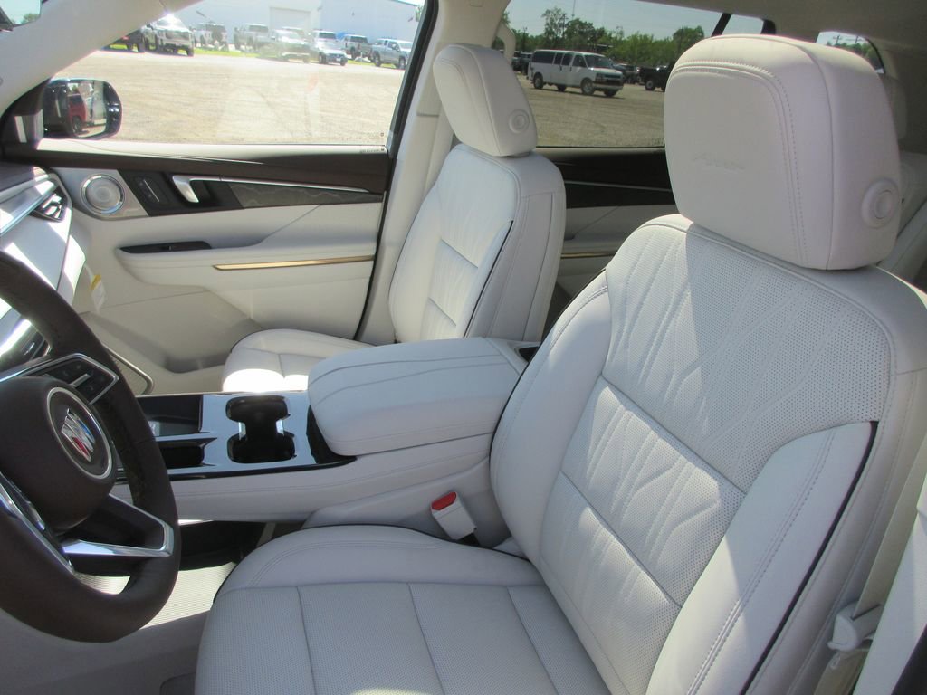 New 2026 Buick Enclave Avenir w/ Super Cruise Package AWD/4WD image 12