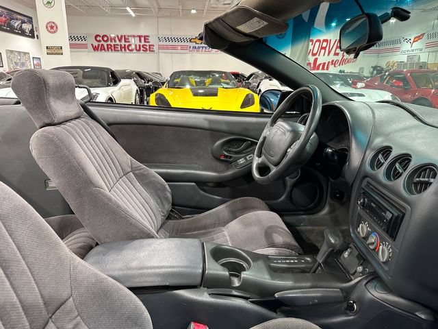 Used 1997 Pontiac Firebird Trans Am RWD image 17