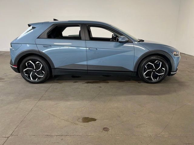 Used 2024 Hyundai Ioniq 5 SEL RWD image 2