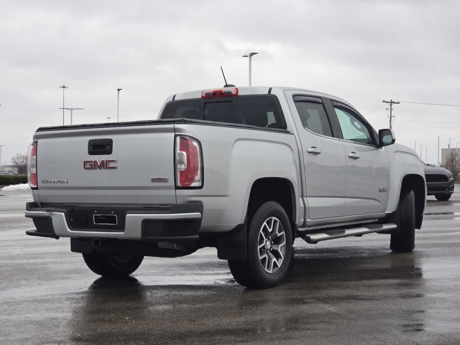 Used 2017 GMC Canyon SLE w/ All Terrain Package image 17