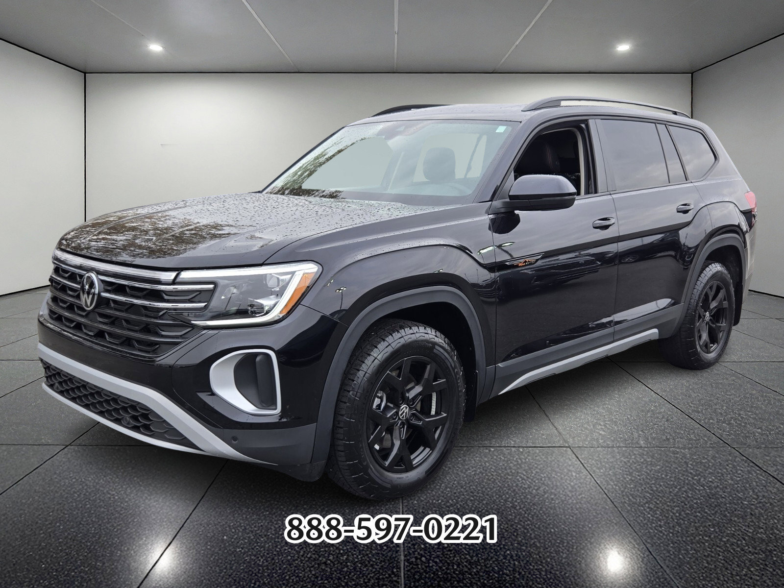 Certified 2025 Volkswagen Atlas Peak Edition SE image 7