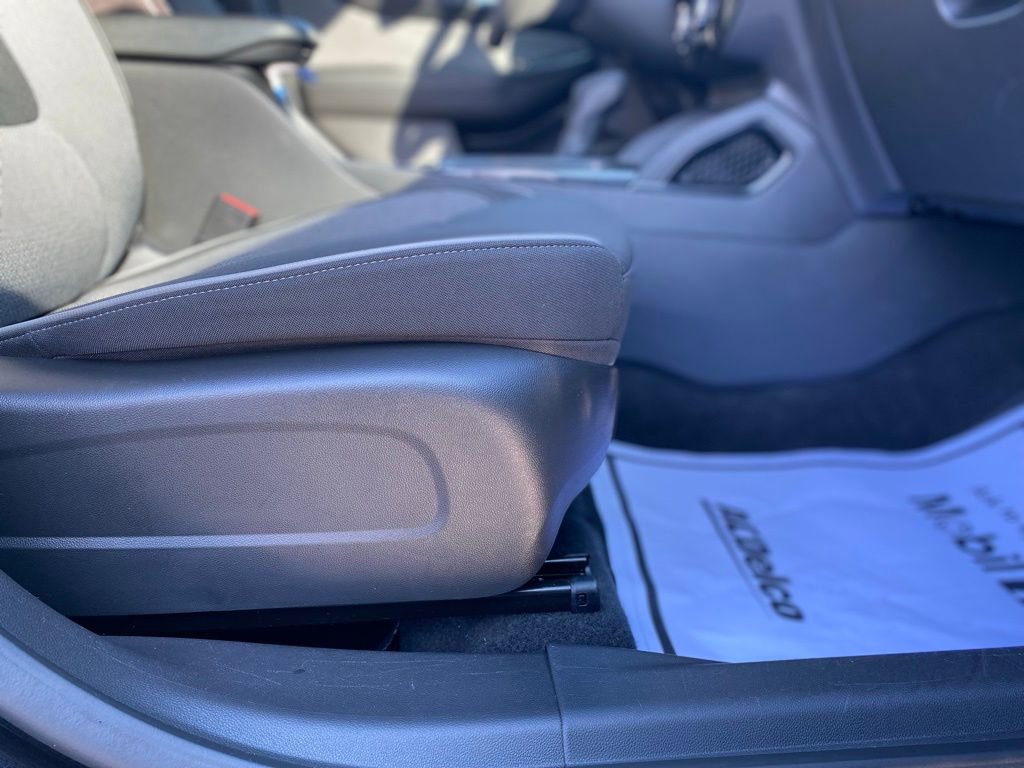 Used 2025 Chevrolet TrailBlazer LT image 11