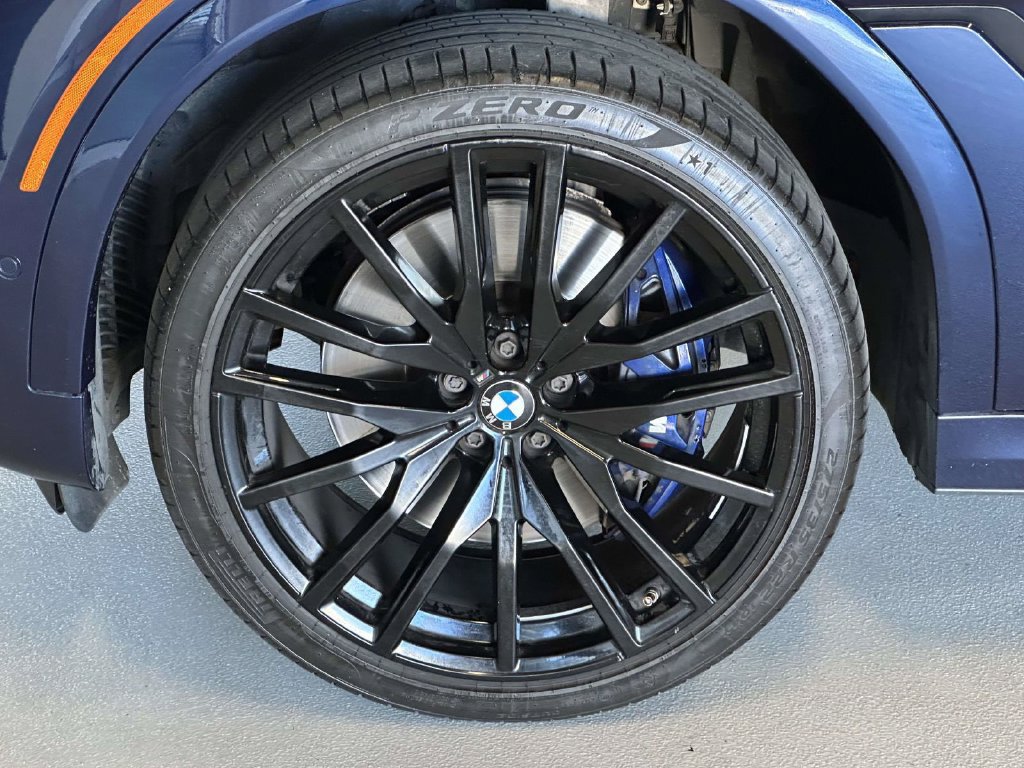 Used 2022 BMW X6 M50i w/ Executive Package AWD/4WD image 8
