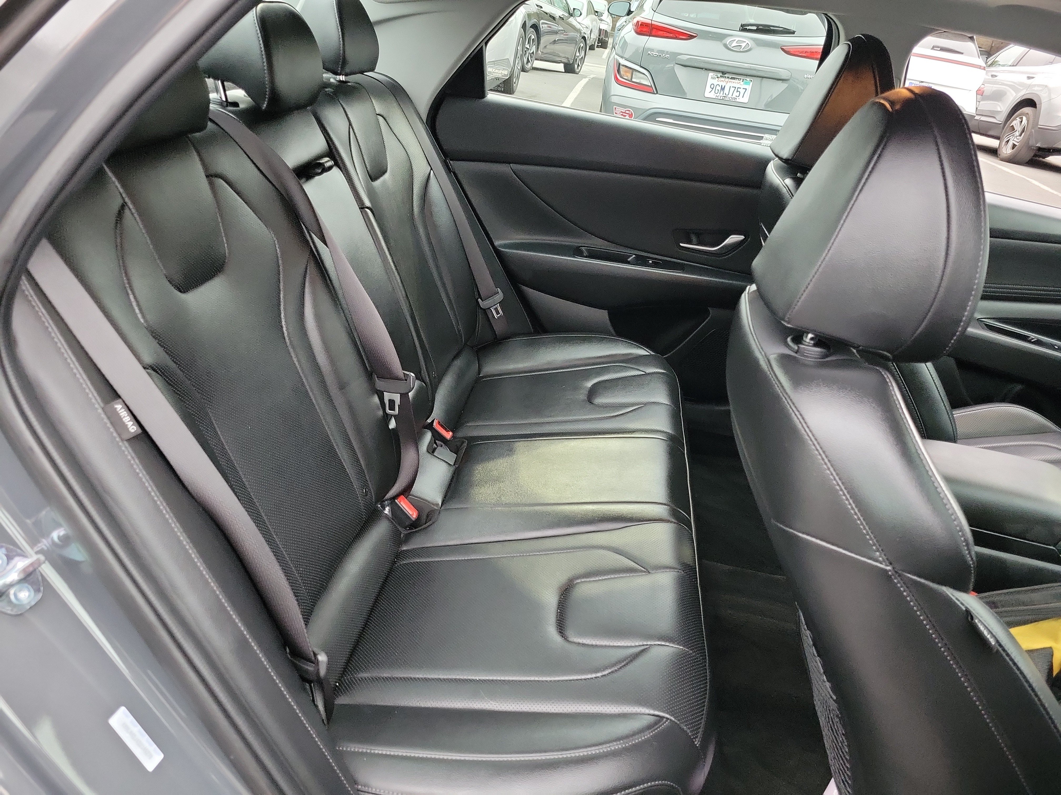 Certified 2025 Hyundai Elantra Limited FWD image 25
