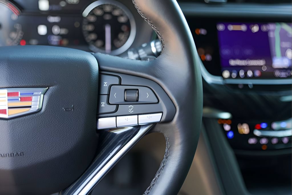 Certified 2024 Cadillac XT6 Premium Luxury AWD/4WD image 12