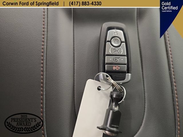 Certified 2025 Ford Expedition Active AWD/4WD image 31