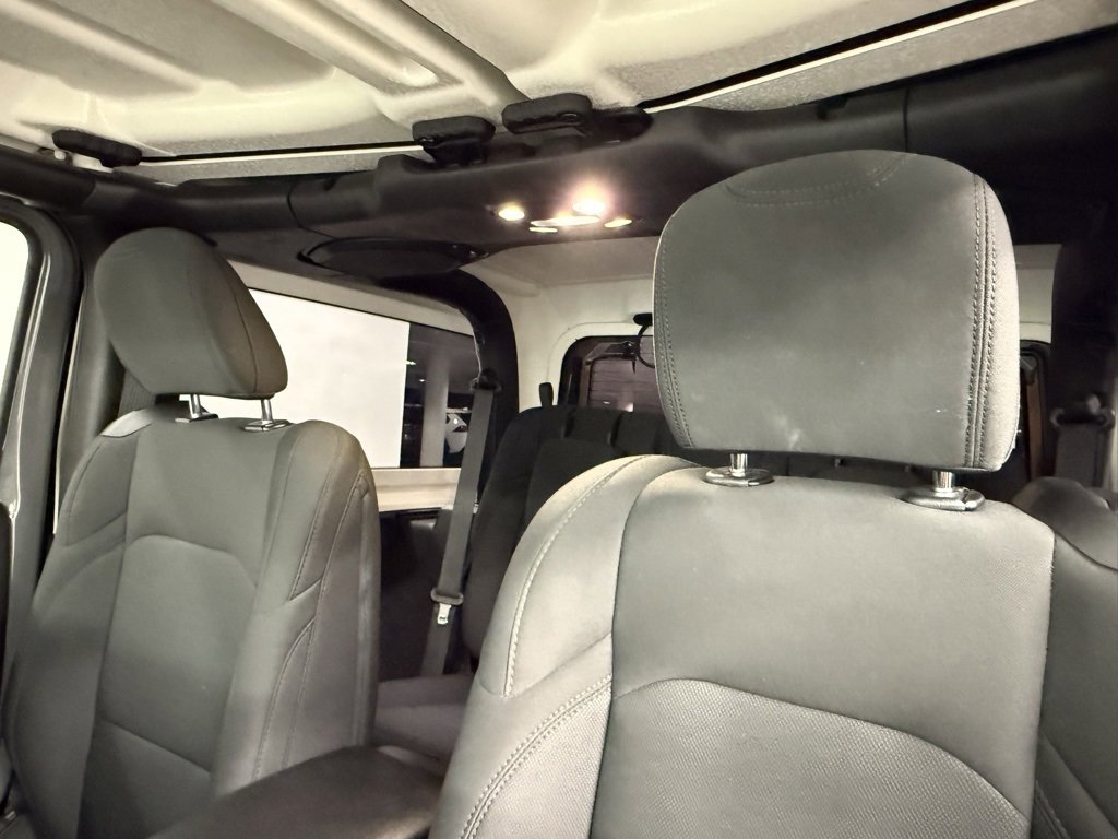 Used 2021 Jeep Wrangler Sport image 17