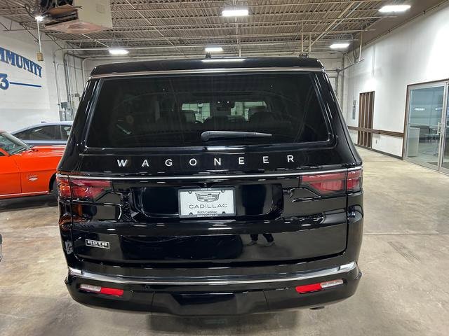 Used 2024 Jeep Wagoneer L 4WD w/ Premium Group I image 4